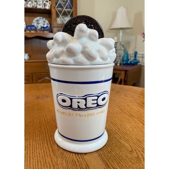 Vintage Oreo cookie jar
